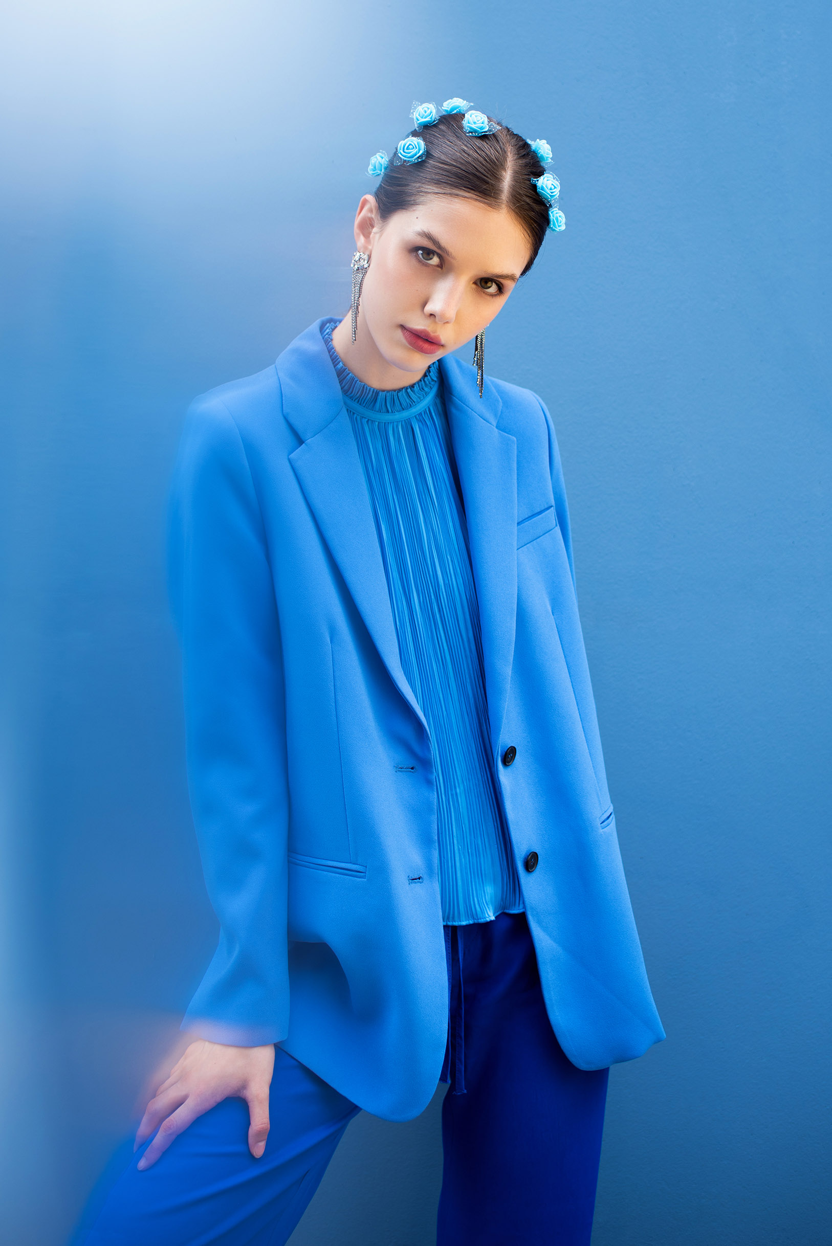 Marie classic fashion editorial frame 04