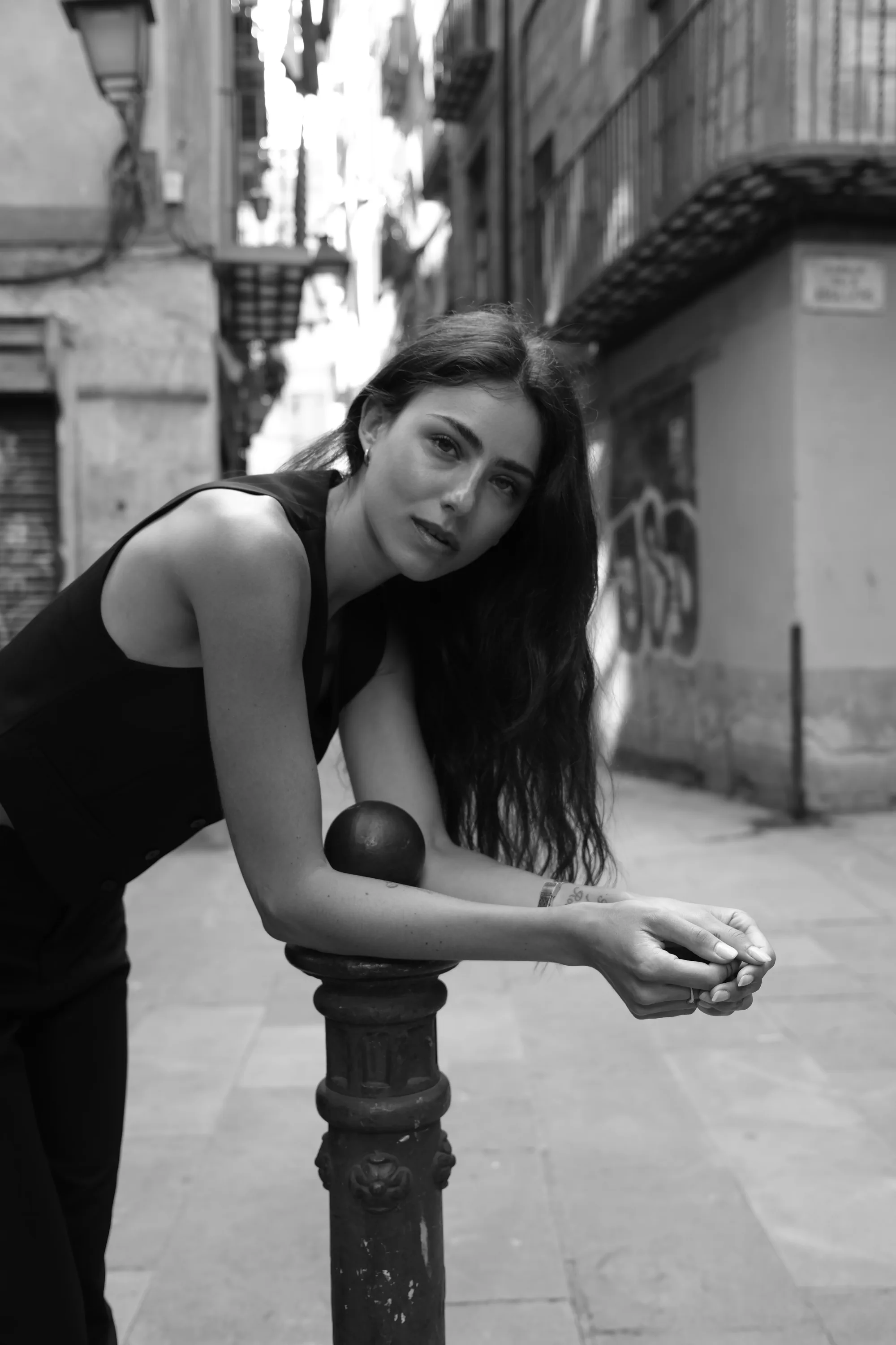 Paloma Barcelona go-see model test frame 01