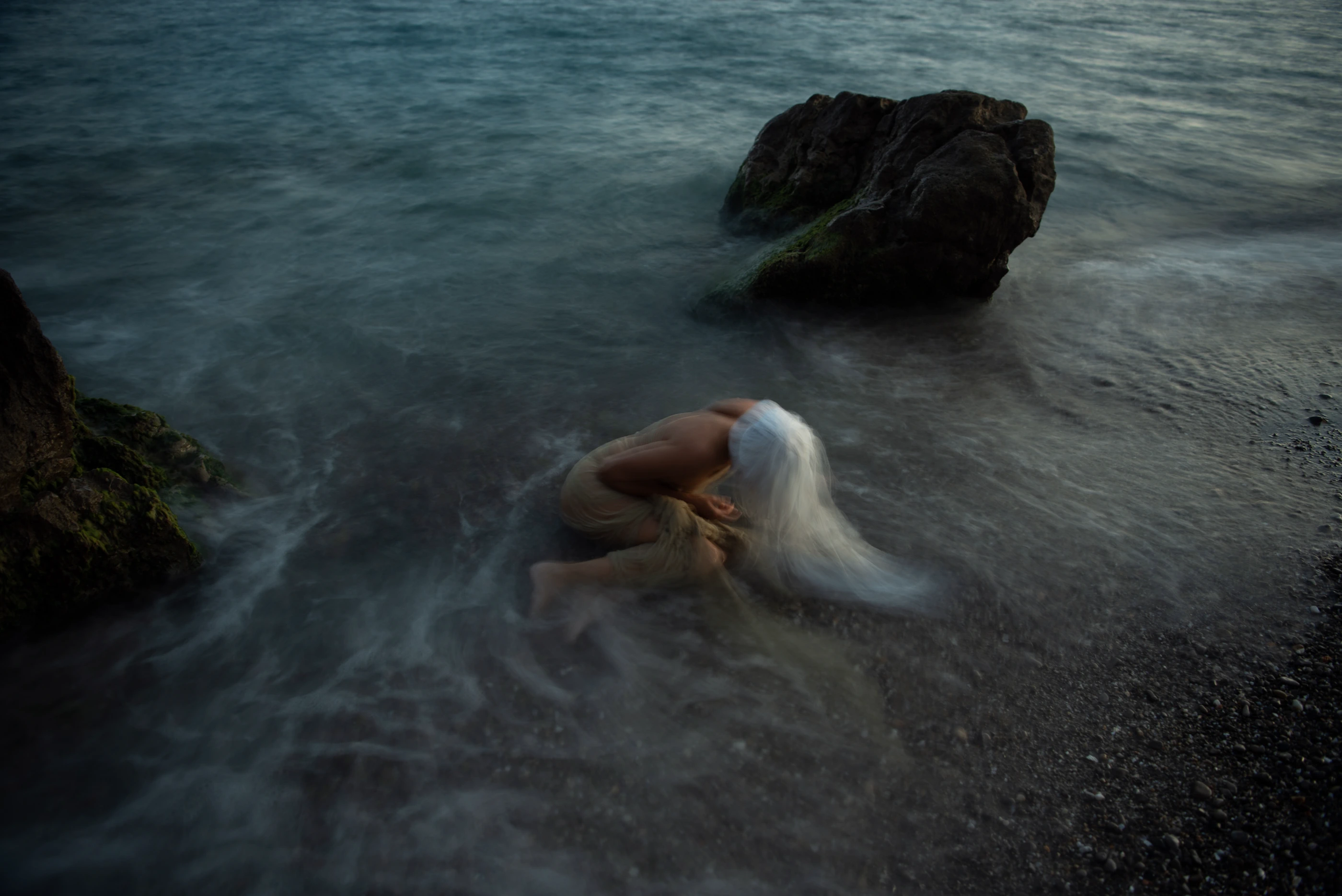 Whisper of the Sea frame 01