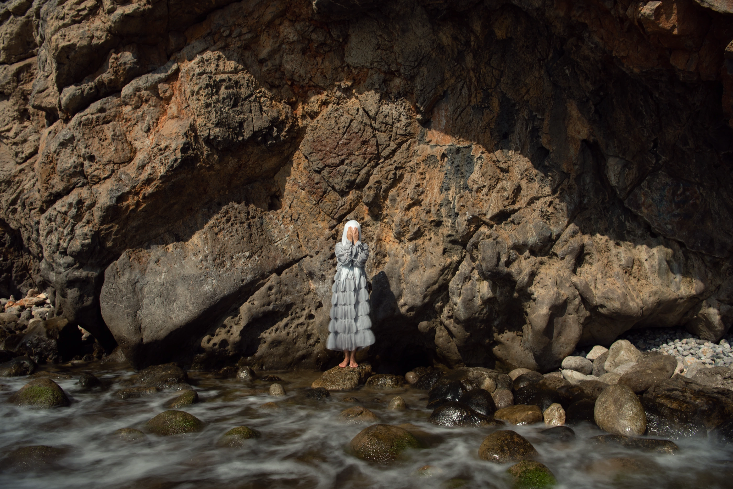 Whisper of the Sea frame 05