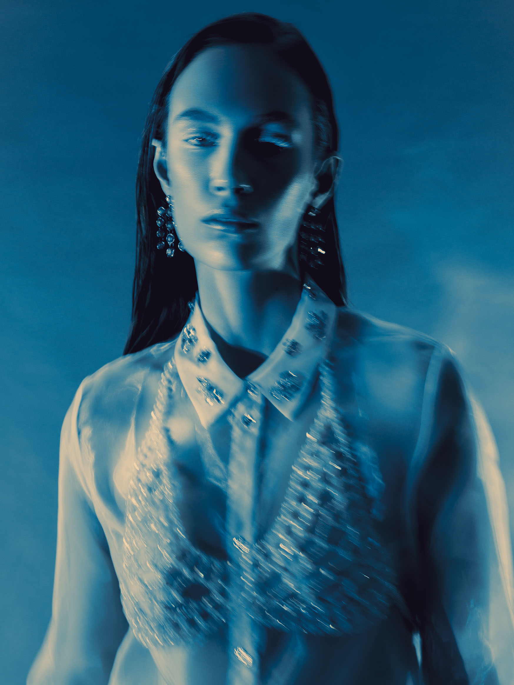 Un-Frosted editorial fashion photography frame 02
