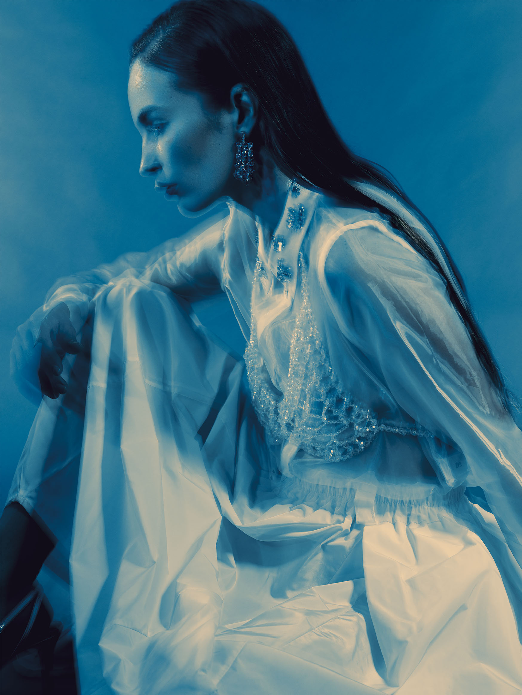 Un-Frosted editorial fashion photography frame 10